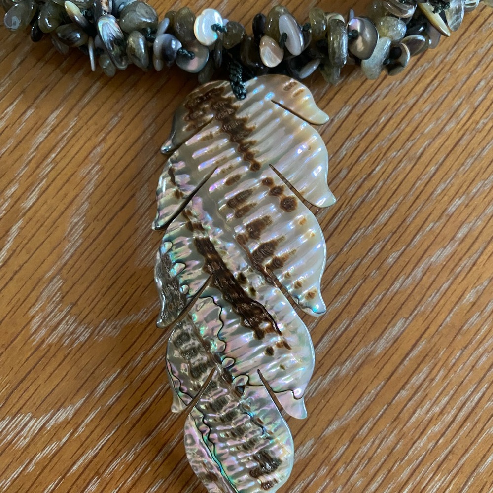 Handmade Shell Leaf Pendant Necklace — Natural Brown & Gray - Picture 10 of 12